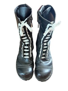 Matterhorn Men's Jump Boots Vintage 1990's Perforated Detail Punk Military